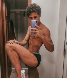 straight selfies boys porn 5ec94b89d6cbf.jpg