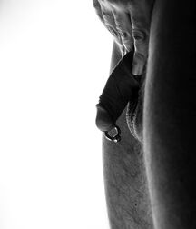 monochrome men guys gay porn 5eee93e23152c.jpg