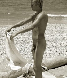 monochrome men guys gay porn 5eee93e46d2ea.jpg
