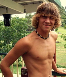 gay tube topless moptops 5ef38836e5ce4.jpg