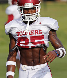 football crop tops twinks porn 5eff560166e46.jpg