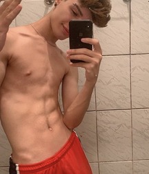 twinks porn in red 5f09abe316cda.jpg