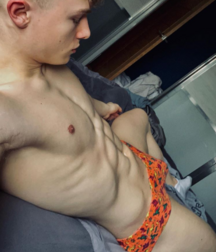 Twinks Porn Friday's fix 100 5f1193b330ca5.png