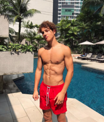 seeing red twinks porn 5f200dabf1844.png