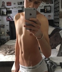 selfies twinks 5f33e3cdc117b.jpg