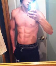 selfies twinks 5f33e3e42ab24.jpg