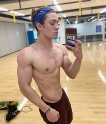 selfies twinks 5f33e3ec5b705.jpg