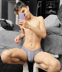 Picture my pecs gay tube 5f4f894497975.jpg