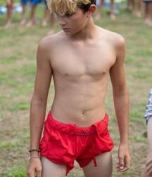 seeing red twinks gay tube shirtless 5f4f89e990666.jpg