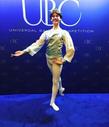 ballet boys bulges gay tube guys 5f5693d6652dc.jpg