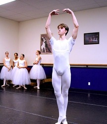 ballet boys bulges gay tube guys 5f5693e39145f.jpg