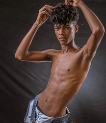 bare -chested boys gay tube porn selfies 5f5a2e1f302c3.jpg