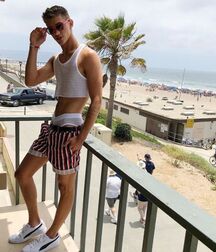 cuties in crop-tops gay tube 5f79ed0eb4541.jpg