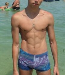 aqua twinks gay tube boys 5f92d77fab854.jpg