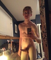 gay tube selfie sticks 5f944d3a4d4cc.jpg