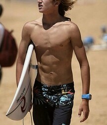 long-haired beauties gay tube 5f944f2e3d6e6.jpg