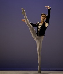 ballet boys bulging gay tube 5f98b16f17e93.jpg