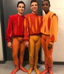 ballet boys bulging gay tube 5f98b1795f394.jpg