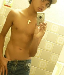 twinkies with neck chains gay tube 5f98b1e5c6e5e.jpg