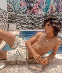 Friday's photos mix twink gay tube 5faeb242d14e7.jpg