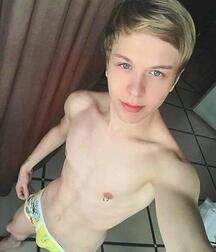 Friday's photos mix gay tube 5faeb31242608.jpg