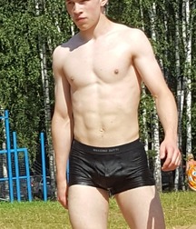 bulging twinks porn 5fc6e525ea9dc.jpg