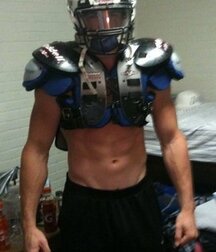 hot jocks gay tube shirtless boys 5fce49e3cc440.jpg