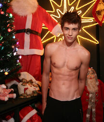 Midweek gay tube mix happy 5fd10cb674976.jpg