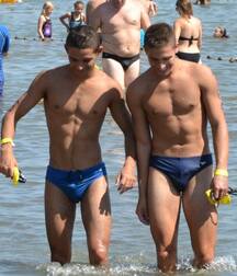 gay tube long-haired beauties 5fe50eb764761.jpg