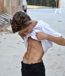 shirtlifting twinks gay tube 5fe7e48c8164c.jpg
