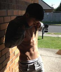 shirtlifting twinks gay tube 5fe7e4938da73.jpg