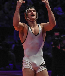 sporty bulging wrestlers gay tube 600f2c30340dc.jpg