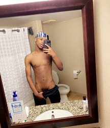 gay tube selfie sticks 6022cb729c389.jpg
