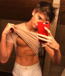 gay tube selfie sticks 6022cb95560f0.jpg