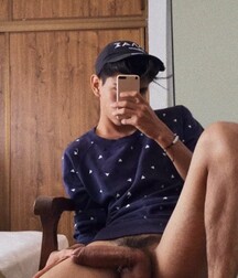 mirror gay images tube 6022cbe39d82b.jpeg