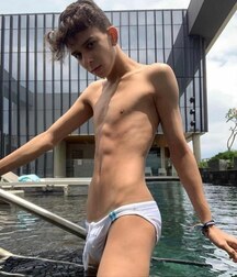 more visions in white guys gay tube 606a48ee5de64.jpg