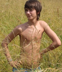 TW Twink Porn - sunny field  60c31dc33efb9.jpg