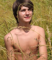 TW Twink Porn - sunny field  60c31e1c30197.jpg