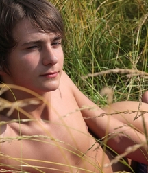 TW Twink Porn - sunny field  60c31eb4cbca8.jpg