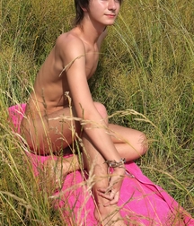 TW Twink Porn - sunny field  60c31f074771f.jpg