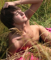 TW Twink Porn - sunny field  60c31f36ee6e9.jpg
