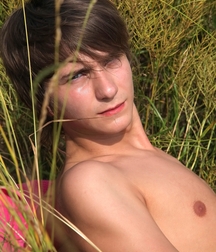 TW Twink Porn - sunny field  60c3200202eb5.jpg