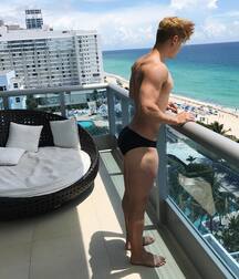 Sexy And Hot - Alam Wernick Twink Tube 610cb72892863.jpg