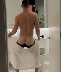 Beautiful Buns Boys Gay Porn 6164f863242f2.jpg