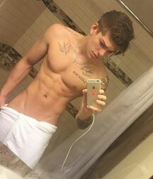 Sexy Towel Guys Twink Tube Cute 619596b8934bc.jpg
