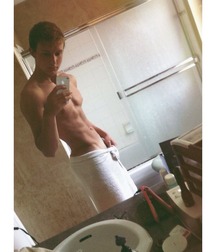 Sexy Towel Guys Twink Tube Cute 619596bff33ff.jpg