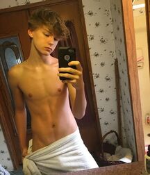 Sexys Boys Porn in Towel Twink Tube 619dabd79efd5.jpg