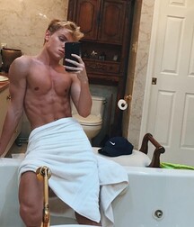 Cute Boys in Towel Twinks Tube Guys 619ece21b28fb.jpg