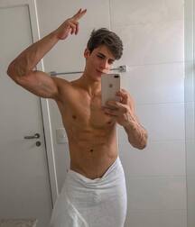 Cute Boys in Towel Twinks Tube Guys 619ece27356ce.jpg
