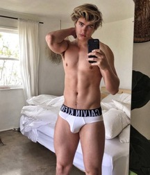Sexy Boys in White Underpants Twink Tube  61a93bbe07a4c.jpg